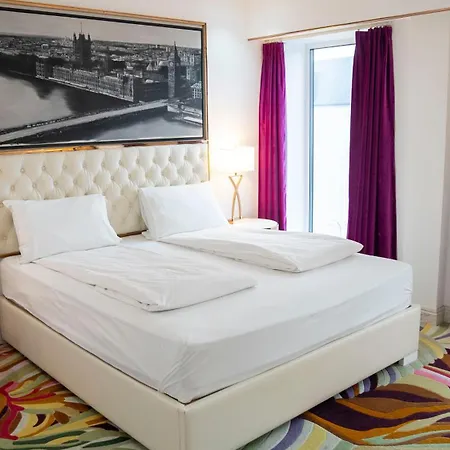 מלון A גלוסטרופ